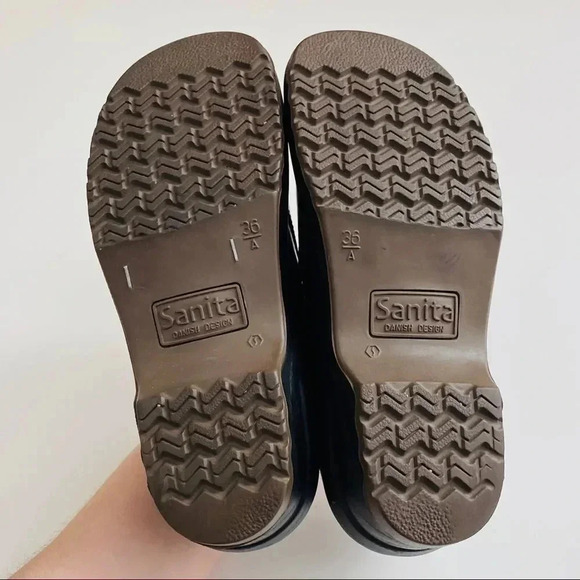 Sanita Leather Clogs - Picture 7 of 7